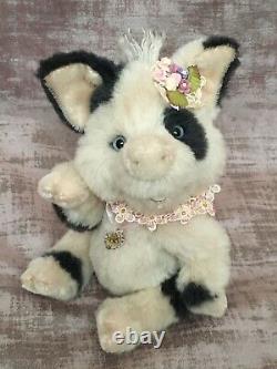Charlie Bears Perky Piglet 2021 Best Friends Club Isabelle Limited Edition Bear