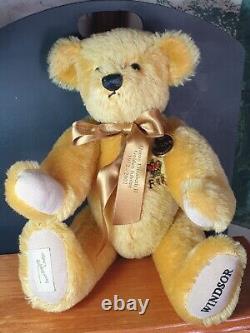 DEANS LIMITED EDITION 51 of 100 QEII GOLDEN JUBILEE BEAR TALENTS of WINDSOR TAGS