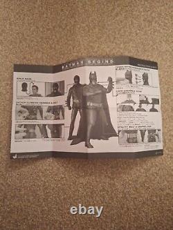 Hot Toys Sideshow Exclusive MMS155 Batman/ Bruce Wayne (Batsuit Begins Version)