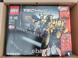 LEGO TECHNIC 42030 Volvo L350F Wheel Loader 2 in 1 NEW SEALED RETIRED See PICS