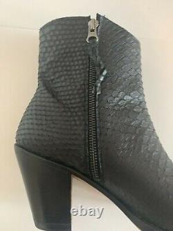 Penelope Chilvers Snakeskin Ankle Black Boot Sz 8 RETIRED Excellent Condition