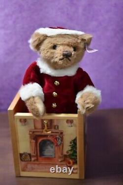 Steiff 038419 Teddy Bear Santa in the Box Limited Edition Boxed